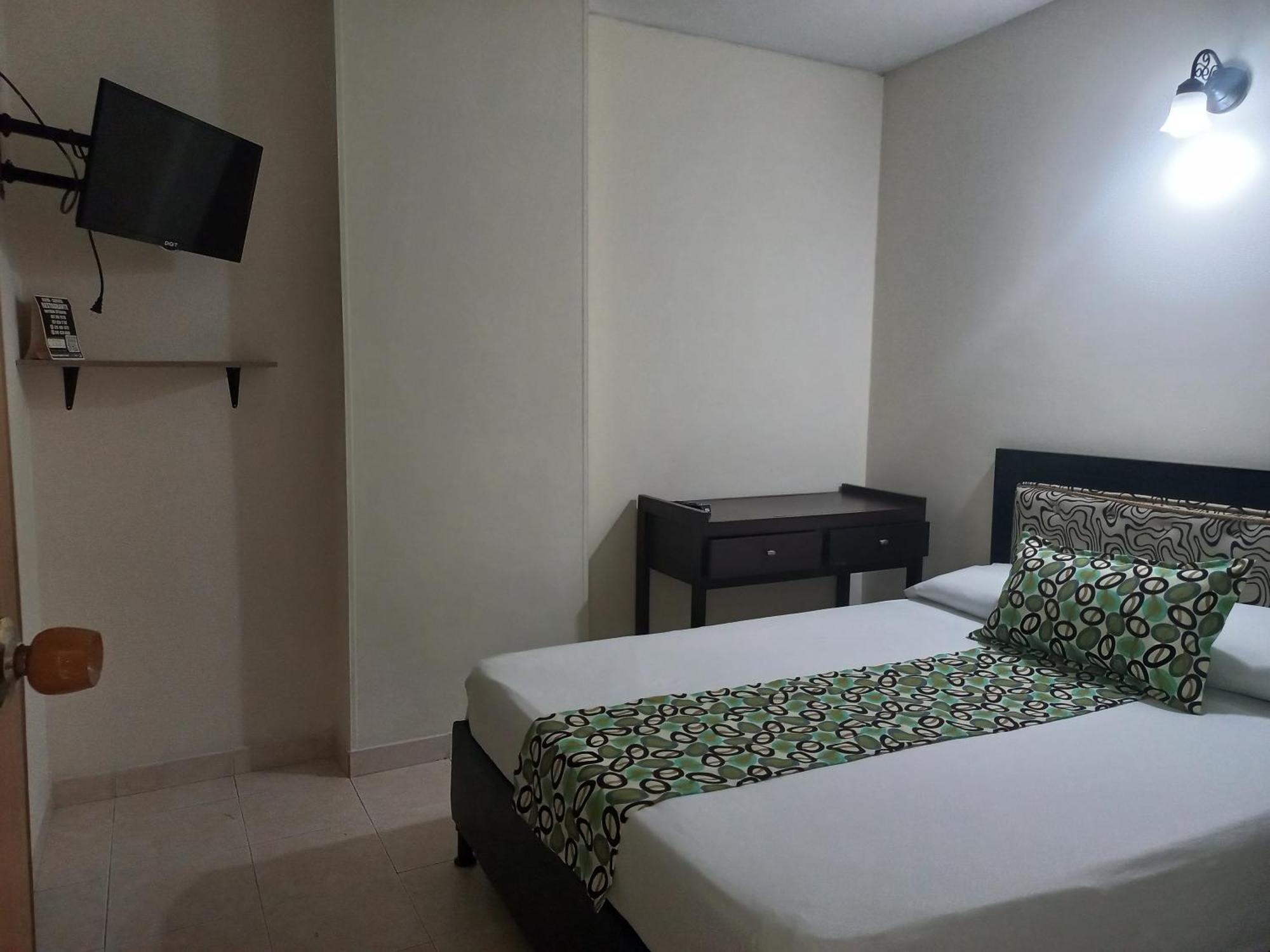 Hotel Los Tunjos Pereira Exterior photo